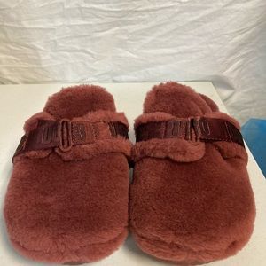Mens fluff it Ugg furry slippers size 9 brand new